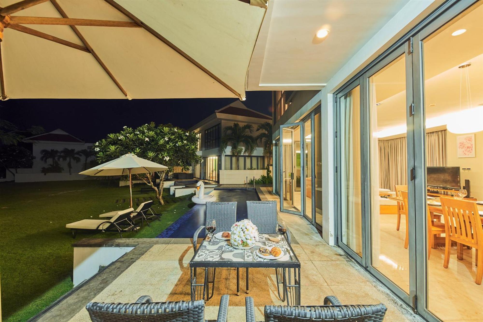 Deluxe Beach Villas By Danatrip دا نانغ الغرفة الصورة